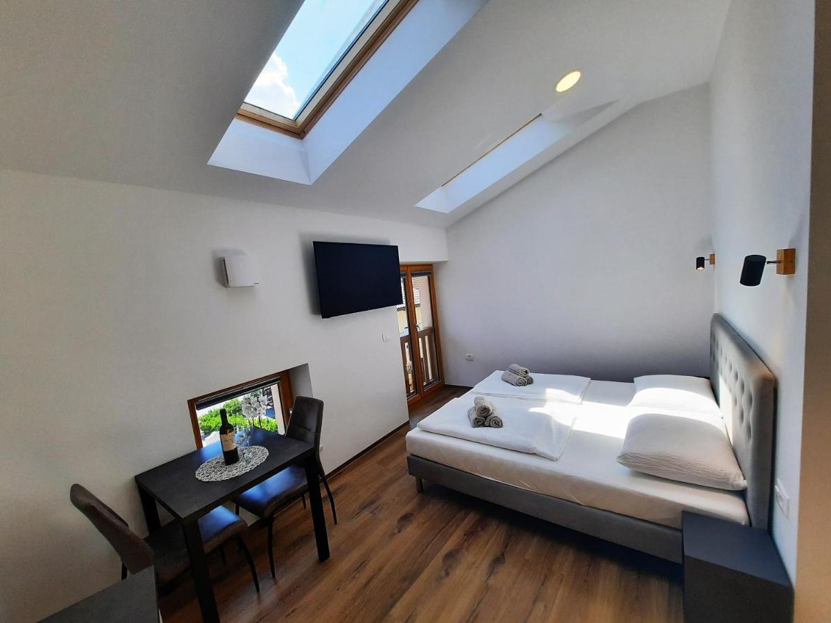 Apartments Hlapi With Spa Kobarid Exterior photo